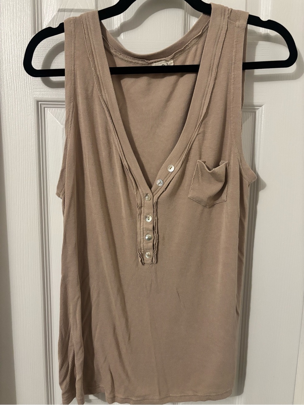 POL Sleeveless V-Neck Pocket Tank Top - Taupe